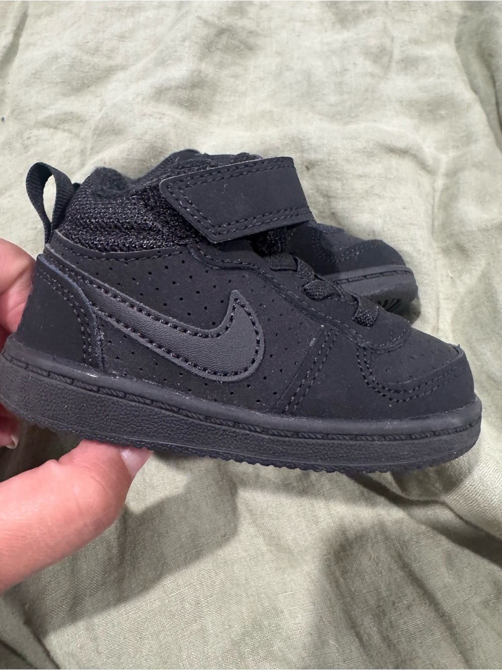Nike Kids Black High-Top Velcro Sneakers